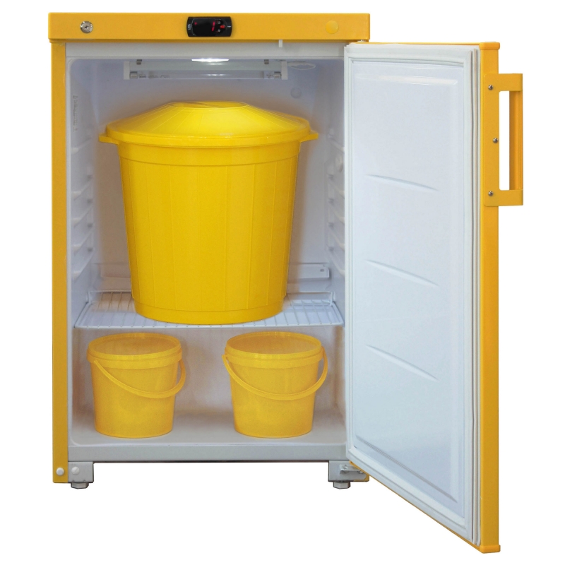 Холодильник для хранения медицинских отходов  "Бирюса 1502"
